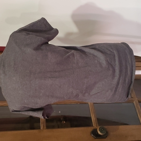 𝅺DELTA Resting Grinch Face T Shirt - Picture 6 of 8